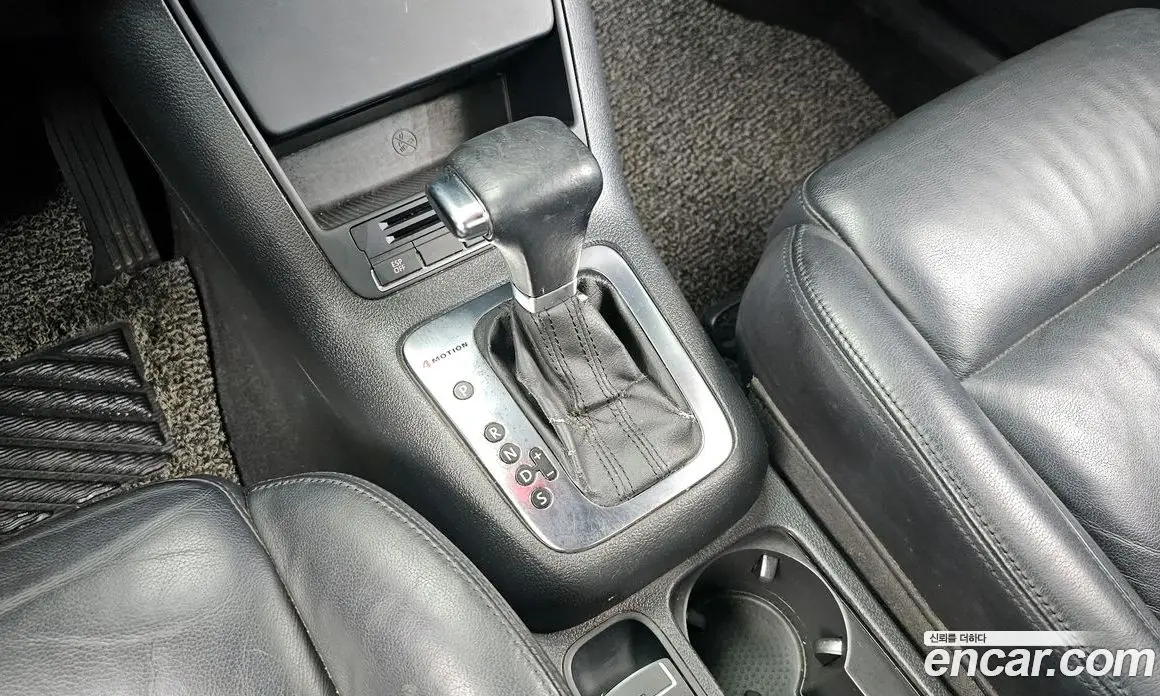 Volkswagen Tiguan 2009 2.0 автомат (гидро), фото 9 Volkswagen Tiguan 2009 2.0 автомат (гидро), фото 9