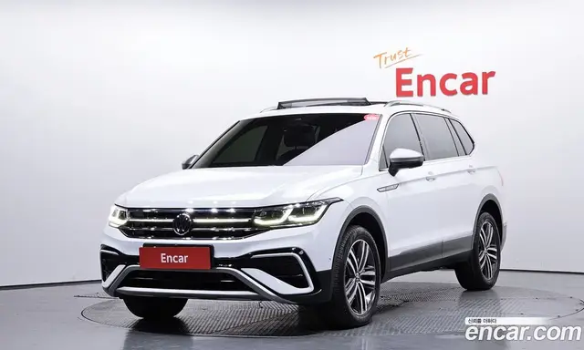 Volkswagen Tiguan, 2022, 23 319 км