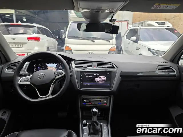 Volkswagen Tiguan 2023 2.0 автомат (гидро), миниатюра 7