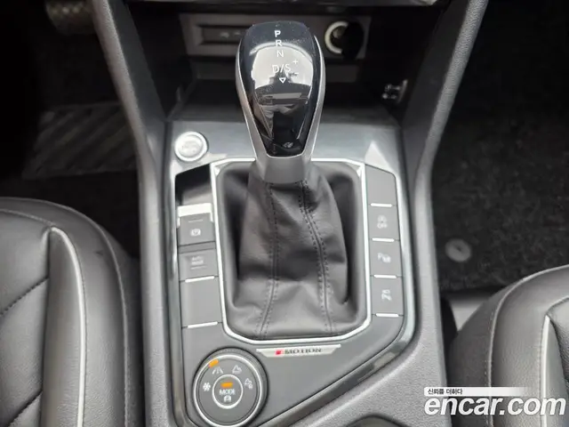 Volkswagen Tiguan 2023 2.0 автомат (гидро), миниатюра 10