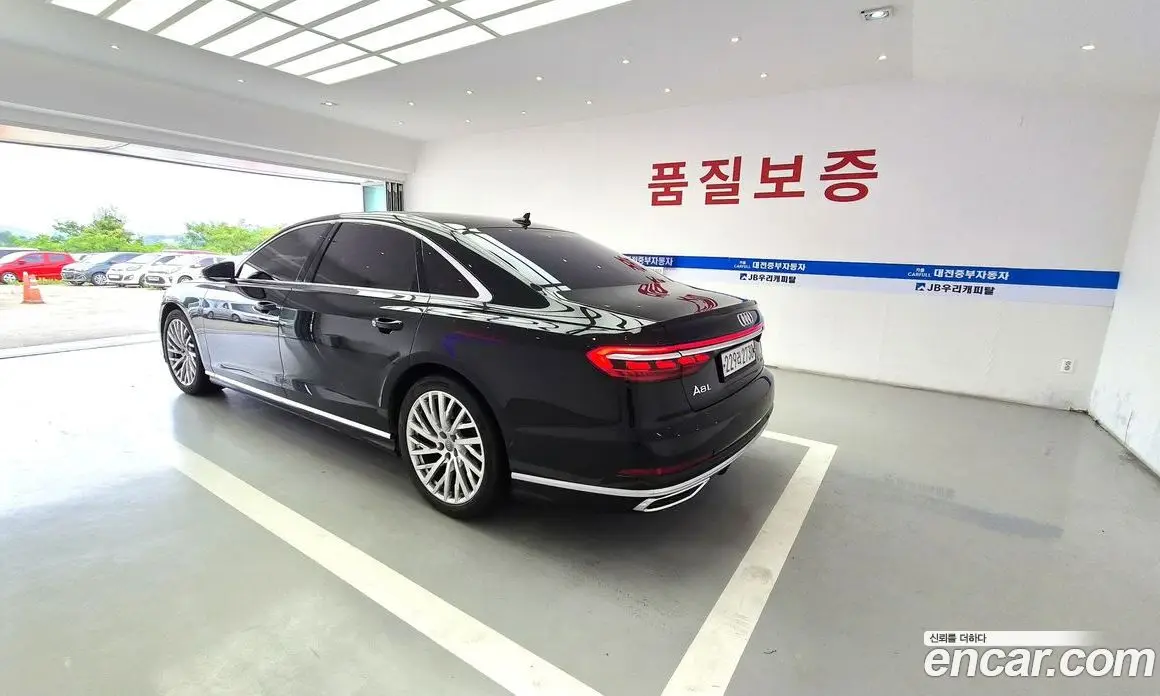Audi A8 2020 3.0 автомат (гидро), фото 5