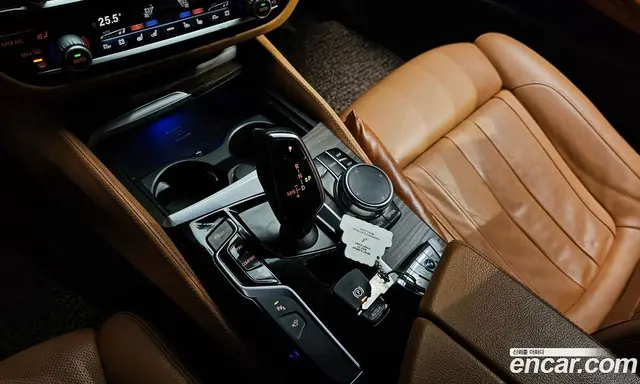 BMW 5 серия 2017 2.0 автомат (гидро), миниатюра 9 BMW 5 серия 2017 2.0 автомат (гидро), миниатюра 9