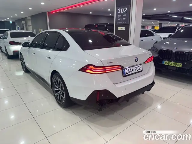BMW 5 серия 2024 2.0 автомат (гидро), миниатюра 2