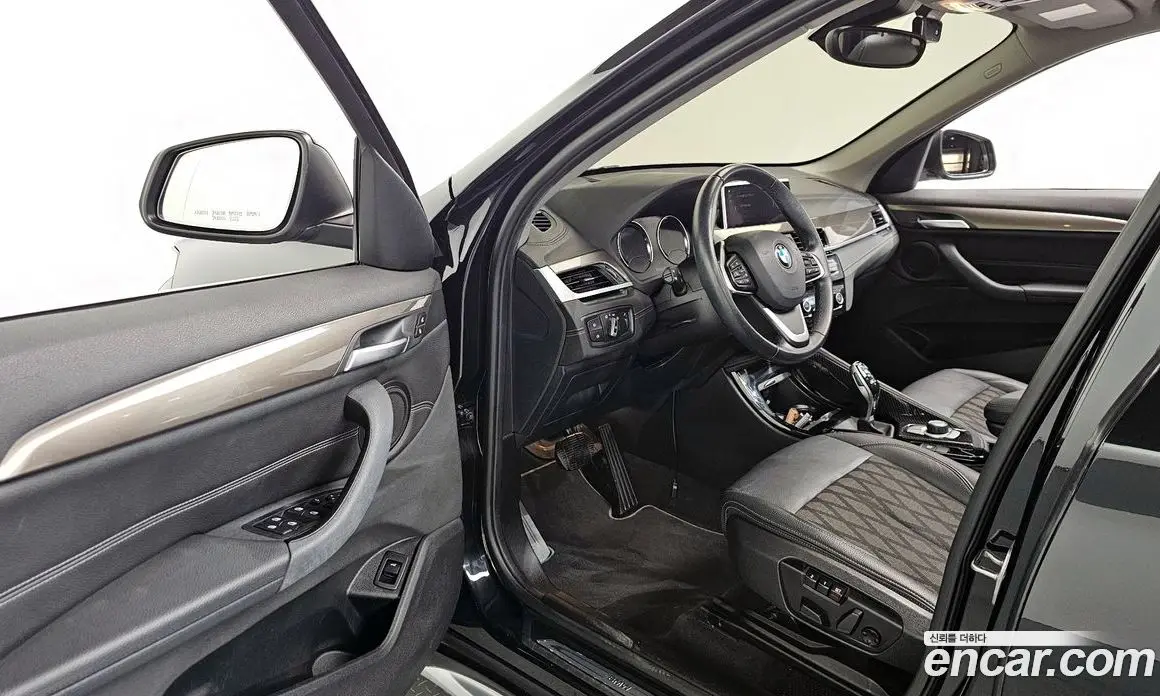 BMW X1 2021 2.0 автомат (гидро), фото 11