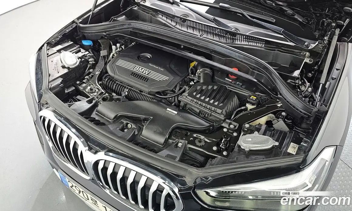 BMW X1 2021 2.0 автомат (гидро), фото 6