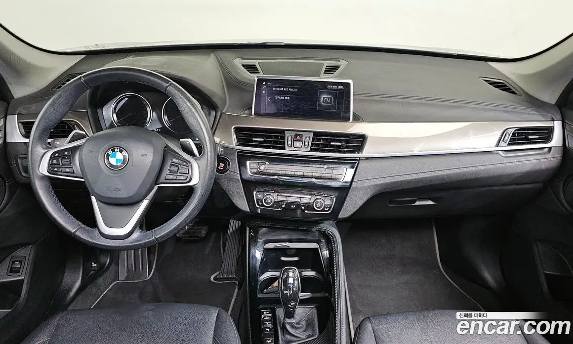 BMW X1 2021 2.0 автомат (гидро), фото 7