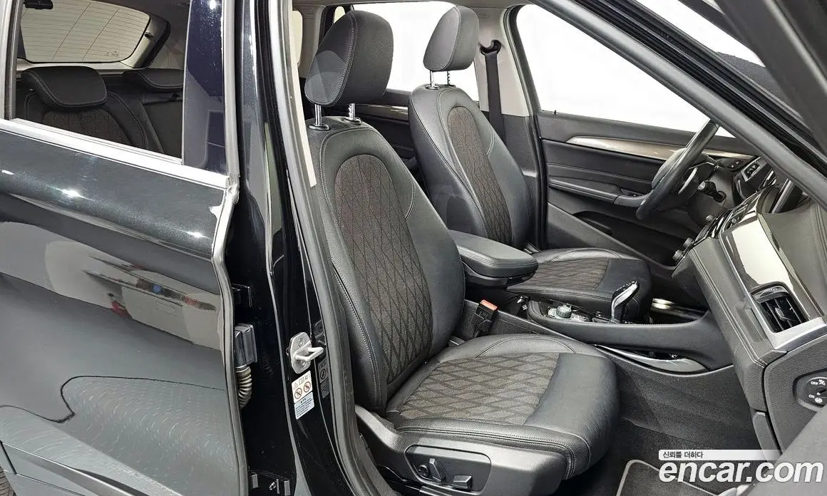 BMW X1 2021 2.0 автомат (гидро), фото 10