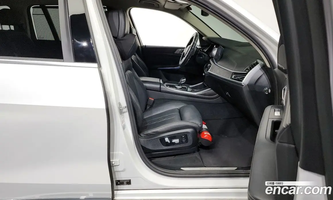 BMW X7 2021 3.0 автомат (гидро), фото 11