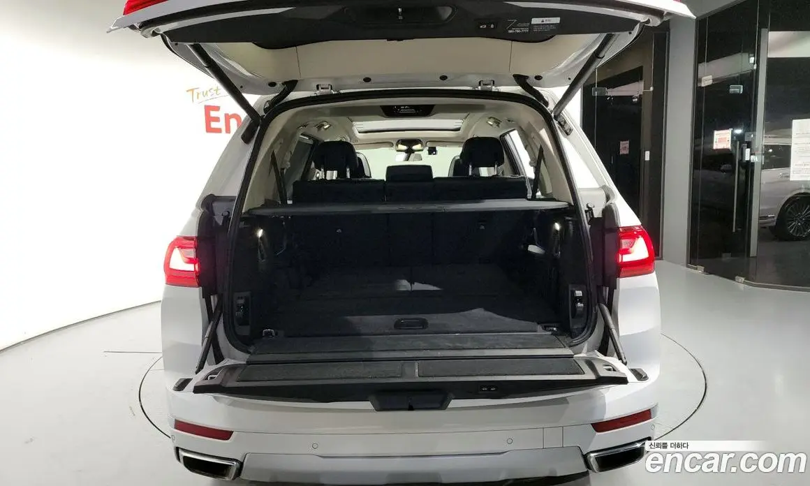 BMW X7 2021 3.0 автомат (гидро), фото 20