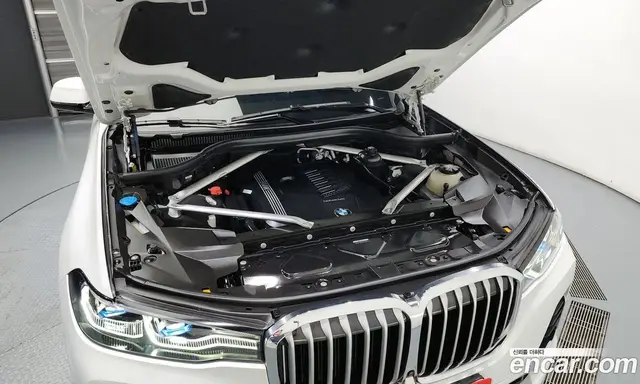 BMW X7 2021 3.0 автомат (гидро), миниатюра 6