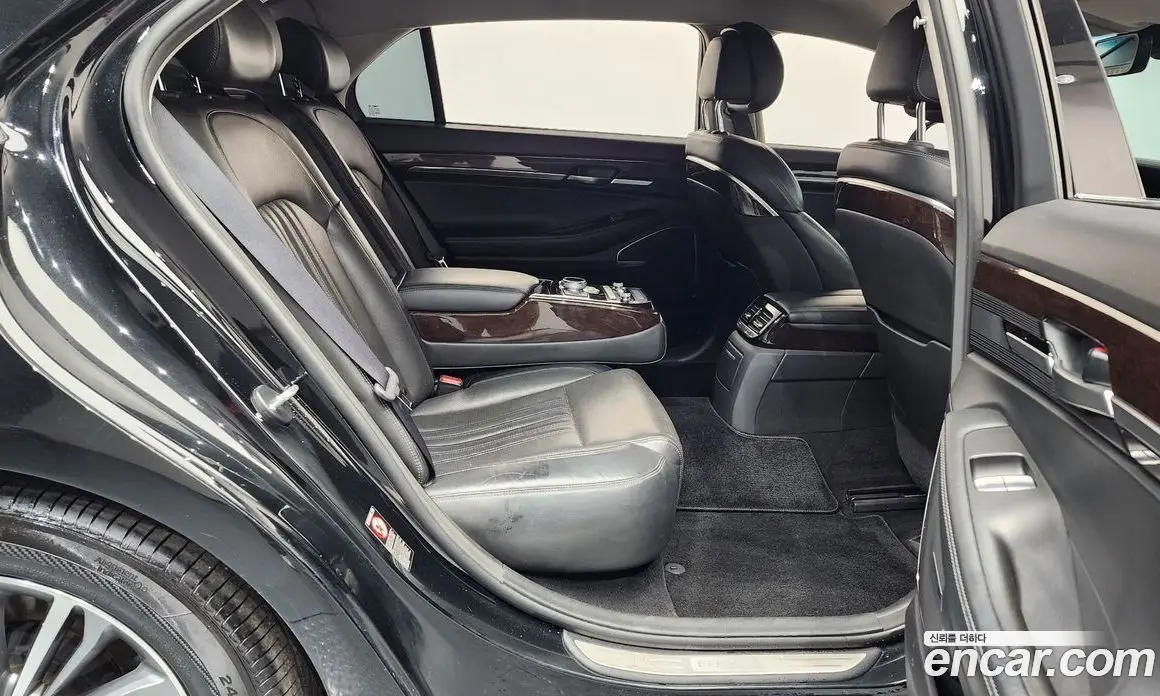 Genesis EQ900 2016 3.8 автомат (гидро), фото 12 Genesis EQ900 2016 3.8 автомат (гидро), фото 12