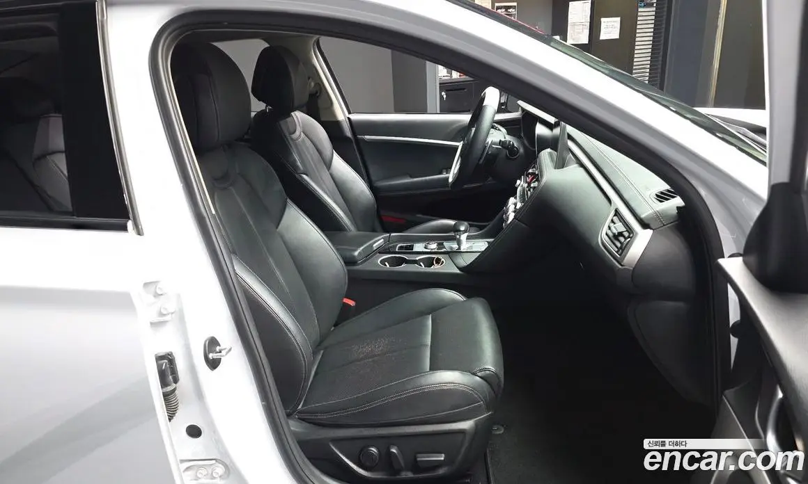 Genesis G70 2018 2.0 автомат (гидро), фото 11