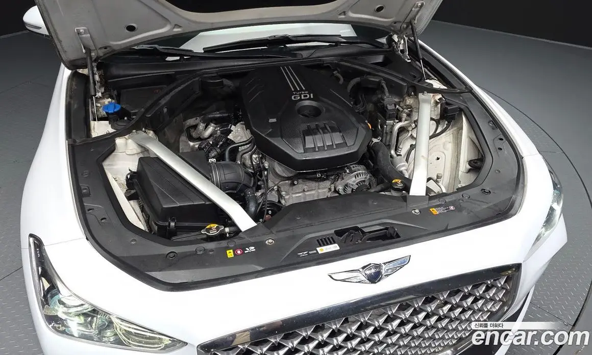 Genesis G70 2018 2.0 автомат (гидро), фото 6