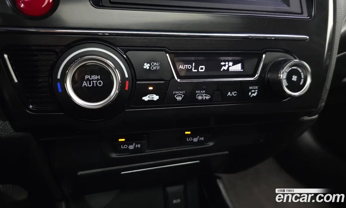 Honda Civic 2015 1.8 автомат (гидро), фото 16 Honda Civic 2015 1.8 автомат (гидро), фото 16