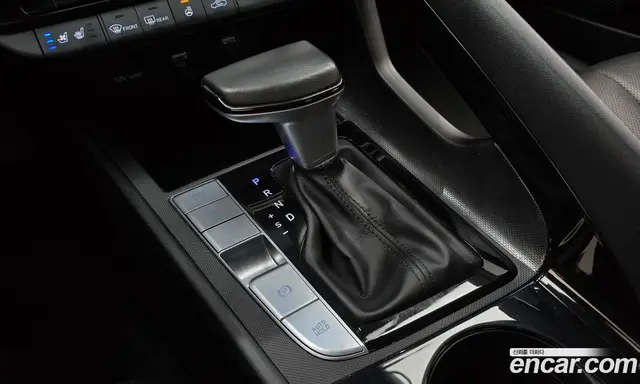 Hyundai Avante 2020 1.6 автомат (гидро), миниатюра 9