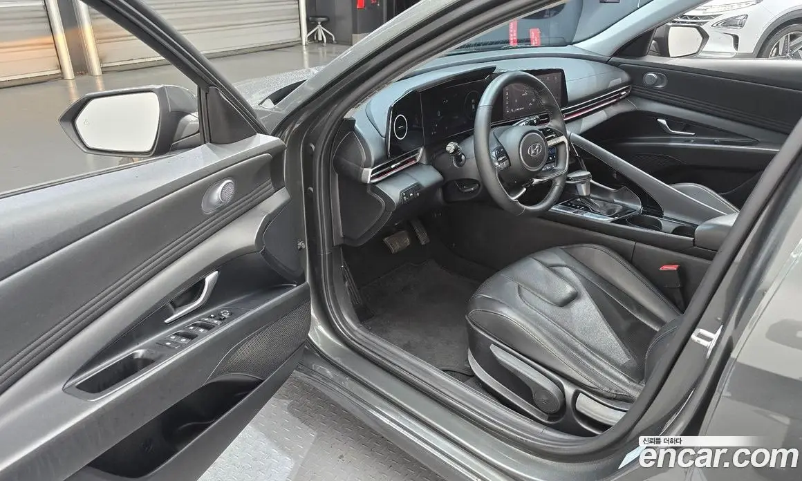 Hyundai Avante 2020 1.6 автомат (гидро), фото 10