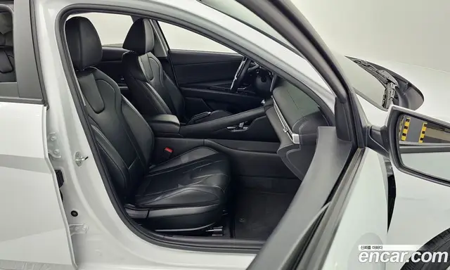Hyundai Avante 2021 1.6 автомат (гидро), миниатюра 10 Hyundai Avante 2021 1.6 автомат (гидро), миниатюра 10