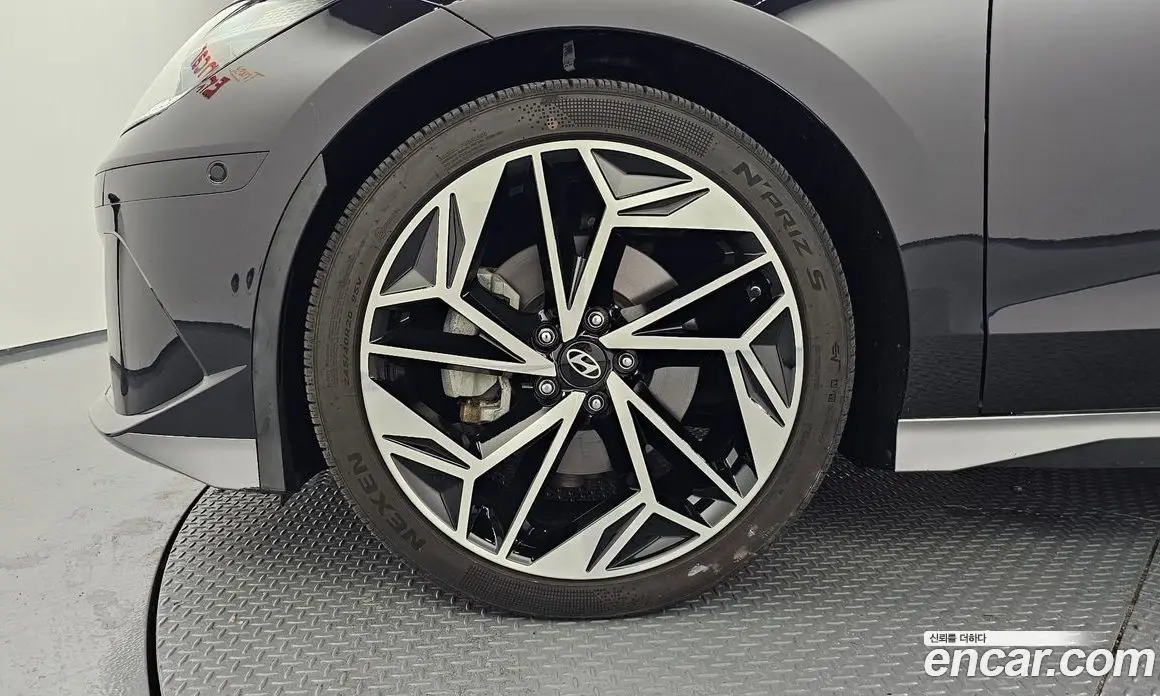 Hyundai Ioniq 6 2023 0.1 автомат (гидро), фото 5
