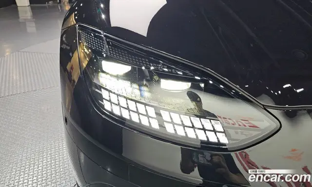 Hyundai Ioniq 6 2023 0.1 автомат (гидро), миниатюра 8