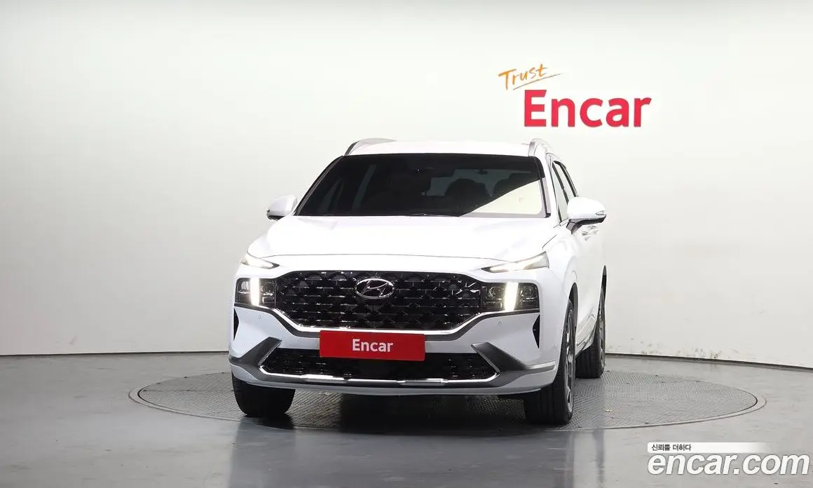 Hyundai Santa Fe 2023 1.6 автомат (гидро), фото 3