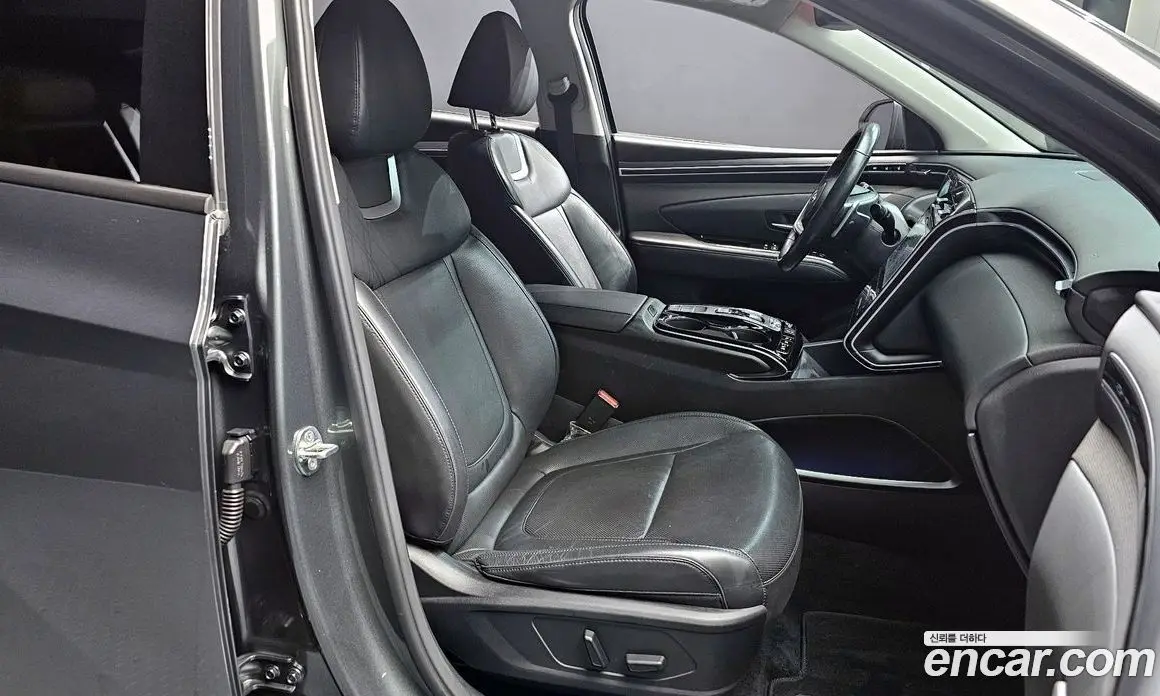 Hyundai Tucson 2023 1.6 автомат (гидро), фото 10