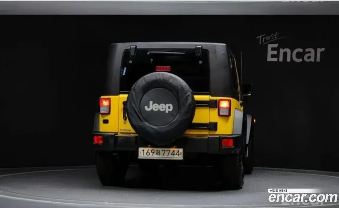 Jeep Wrangler 2009 2.8 автомат (гидро), фото 5