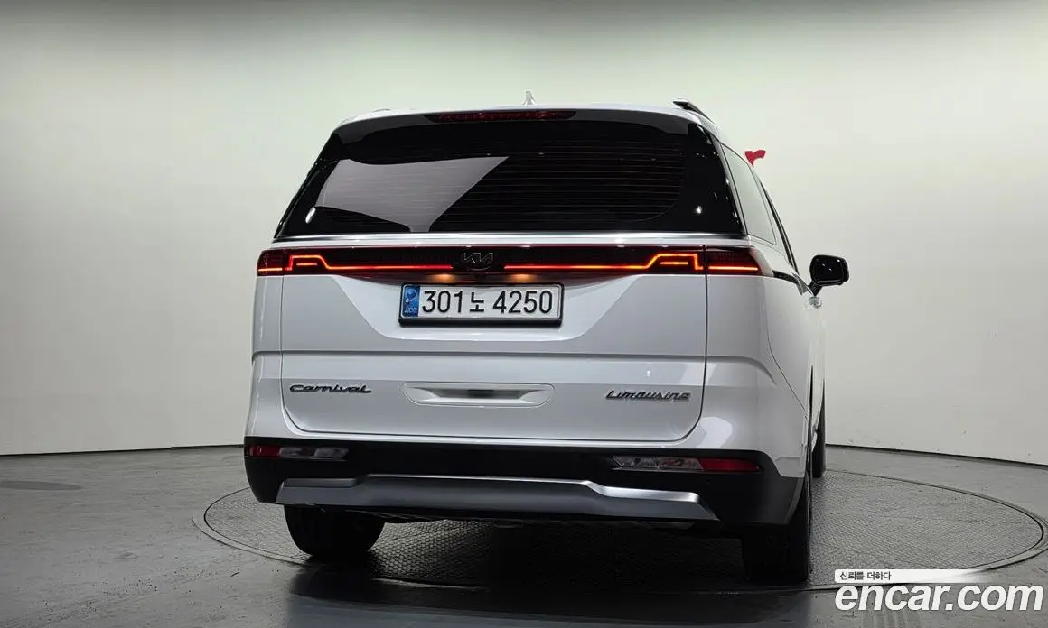 Kia Carnival 2021 2.2 автомат (гидро), фото 4