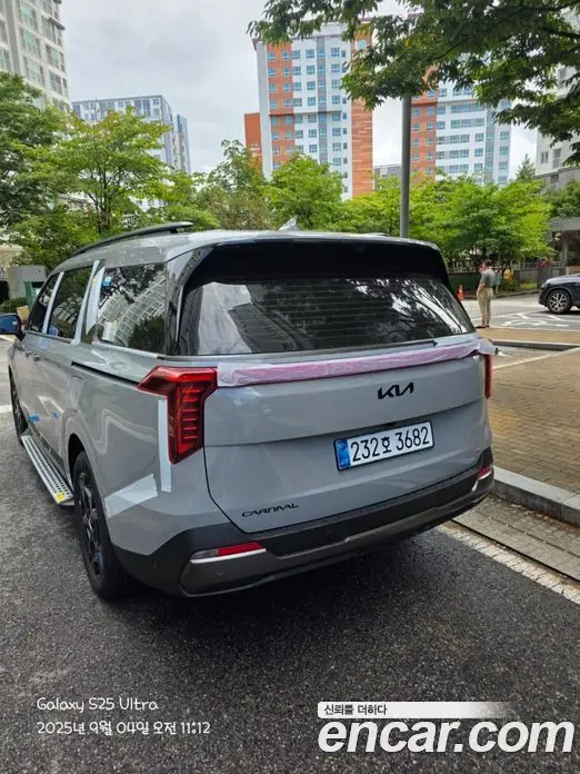 Kia Carnival 2025 1.6 автомат (гидро), миниатюра 3