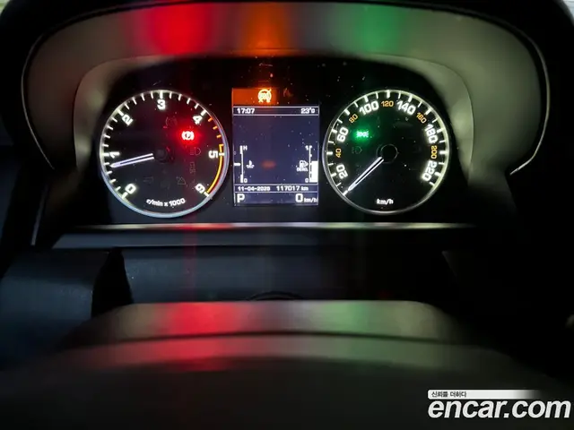 Land Rover Discovery 2016 3.0 автомат (гидро), миниатюра 8
