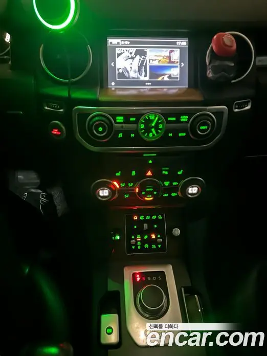 Land Rover Discovery 2016 3.0 автомат (гидро), миниатюра 9