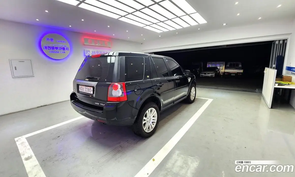 Land Rover Freelander 2010 2.2 автомат (гидро), фото 6 Land Rover Freelander 2010 2.2 автомат (гидро), фото 6