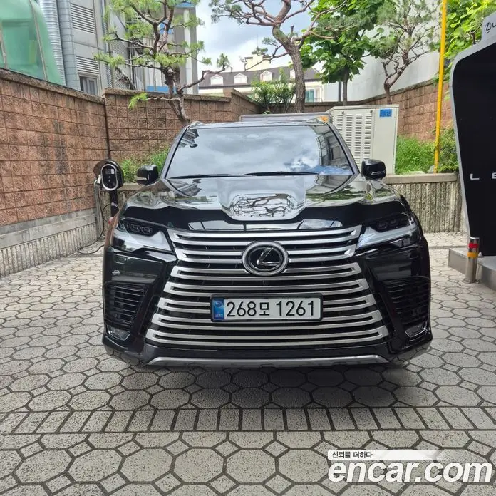 Lexus LX 2025 3.4 автомат (гидро), фото 3