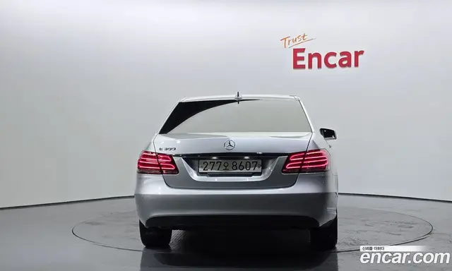 Mercedes-Benz E-Class 2014 3.5 автомат (гидро), миниатюра 4