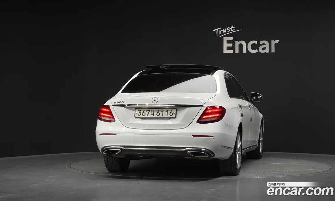 Mercedes-Benz E-Class 2016 2.0 автомат (гидро), фото 4