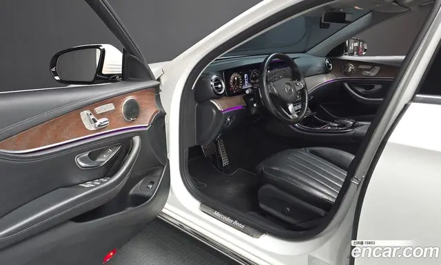 Mercedes-Benz E-Class 2016 2.0 автомат (гидро), миниатюра 10