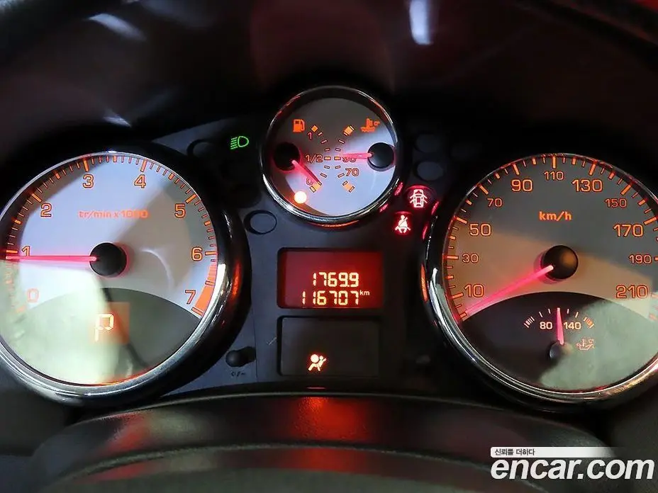 Peugeot 207 2009 1.6 автомат (гидро), фото 19