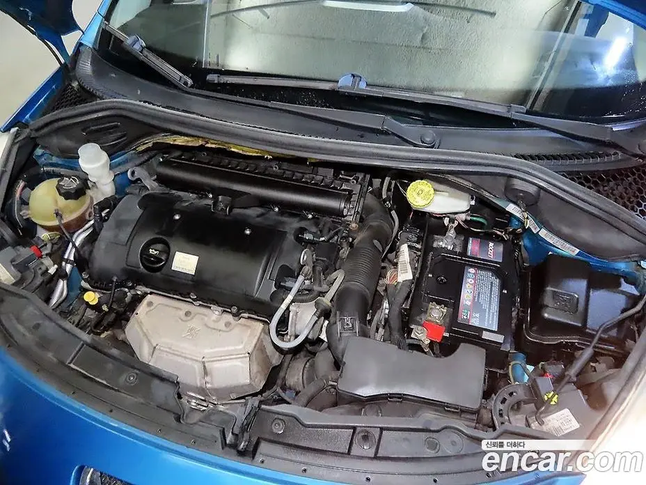 Peugeot 207 2009 1.6 автомат (гидро), фото 6
