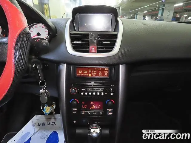 Peugeot 207 2009 1.6 автомат (гидро), миниатюра 8