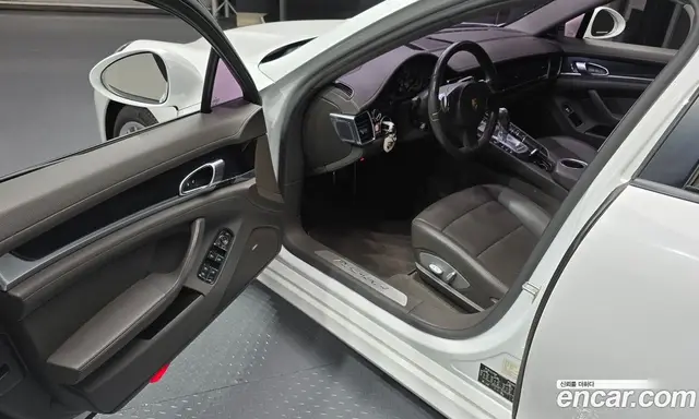 Porsche Panamera 2015 3.6 автомат (гидро), миниатюра 11