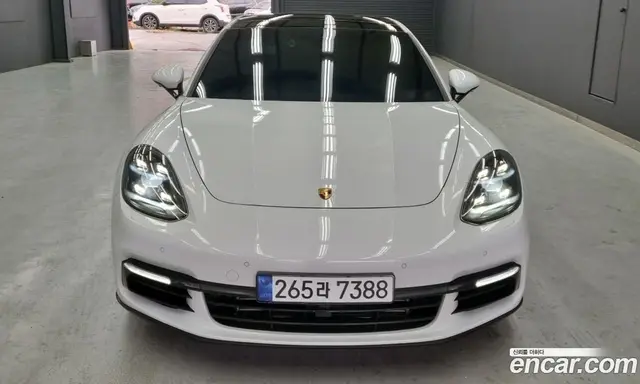 Porsche Panamera, 2018, 120 000 км