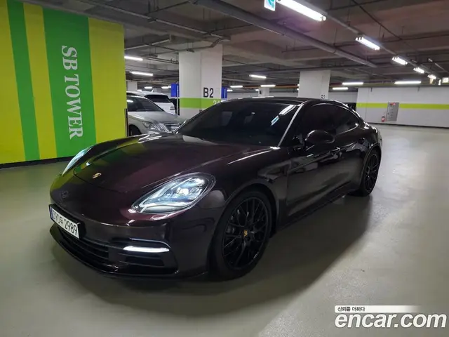 Porsche Panamera 2018 3.0 автомат (гидро), миниатюра 1