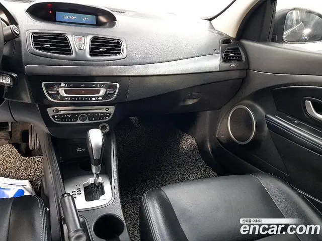Renault (Samsung) SM3 2012 1.6 автомат (гидро), миниатюра 8