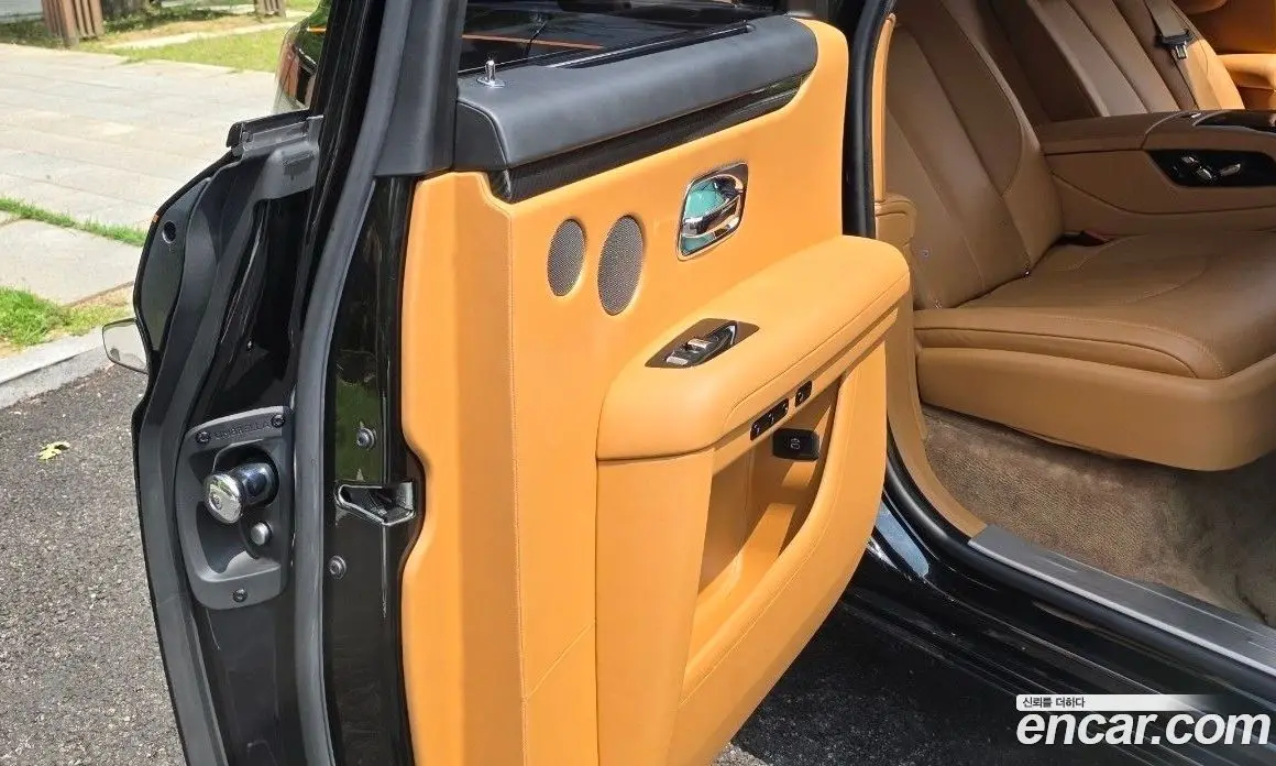 Rolls-Royce Ghost 2021 6.7 автомат (гидро), фото 13