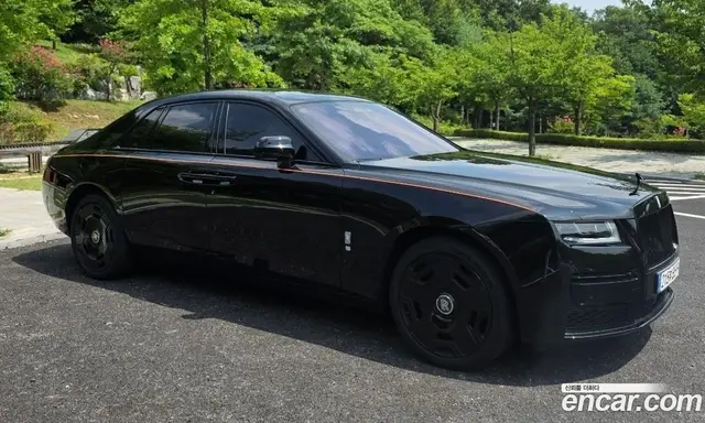 Rolls-Royce Ghost 2021 6.7 автомат (гидро), миниатюра 3