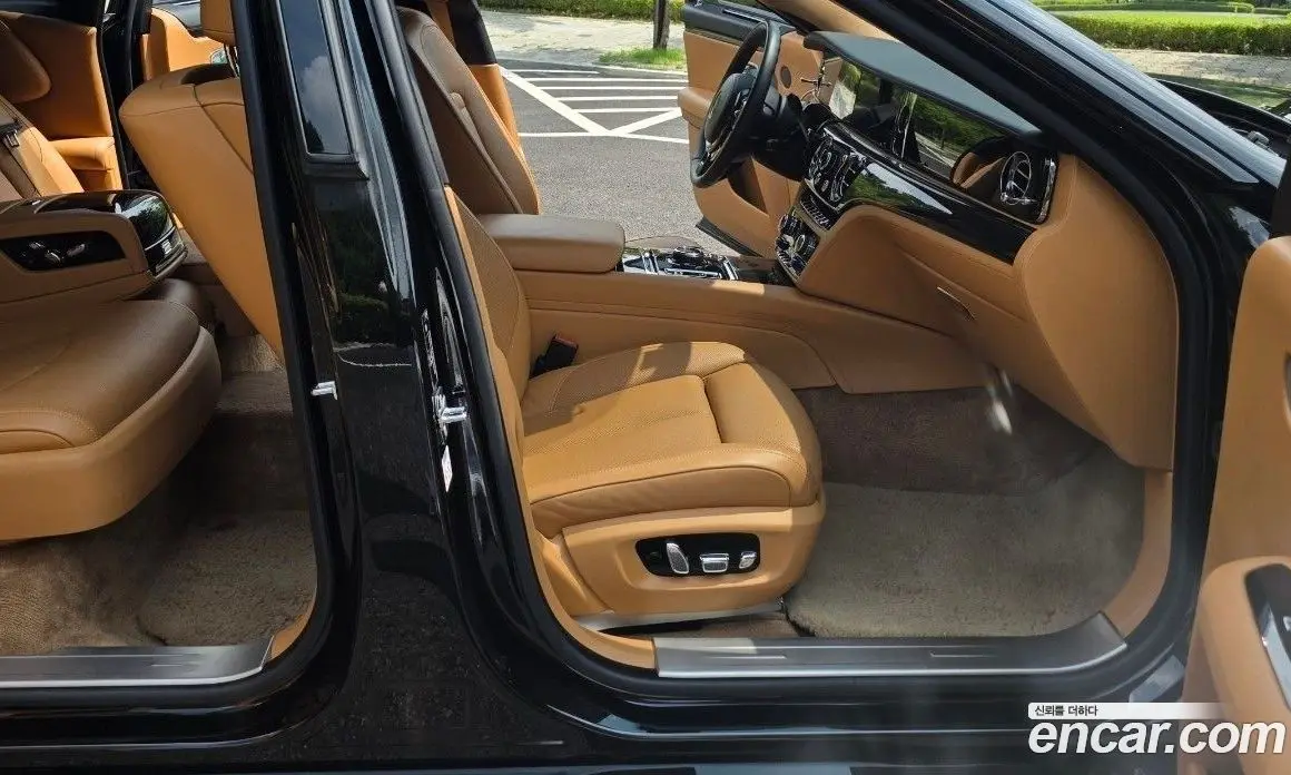 Rolls-Royce Ghost 2021 6.7 автомат (гидро), фото 9
