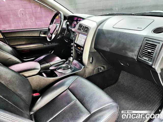 SsangYong Korando 2015 2.0 автомат (гидро), миниатюра 11