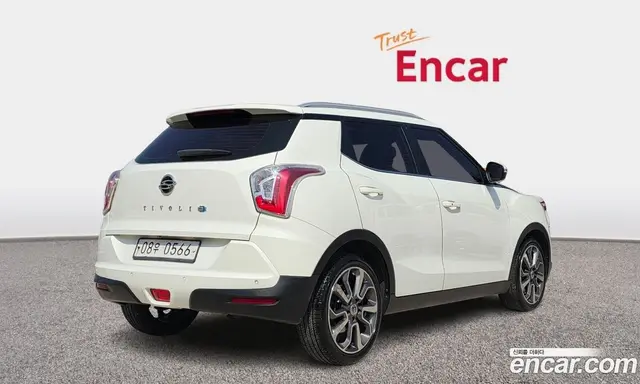 SsangYong TIBOLI 2015 1.6 автомат (гидро), миниатюра 2