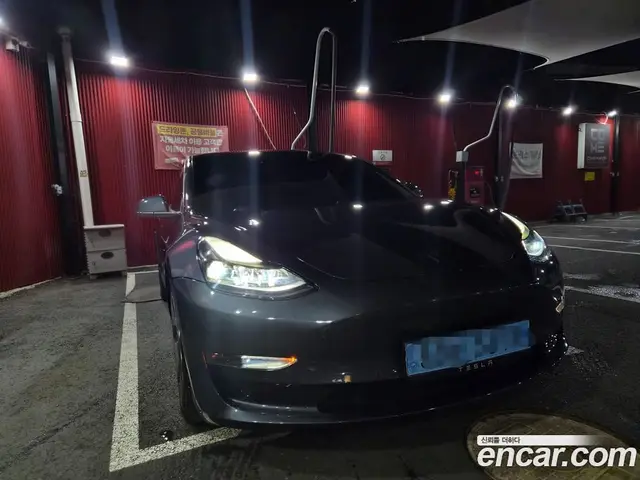 Tesla Model 3 2020 автомат (гидро), миниатюра 2
