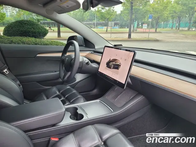 Tesla Model 3 2022 автомат (гидро), миниатюра 7