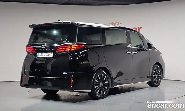Toyota Alphard, 2023, 35 681 км